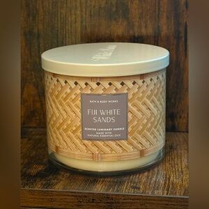 NEW B&BW 3 Wick Candle